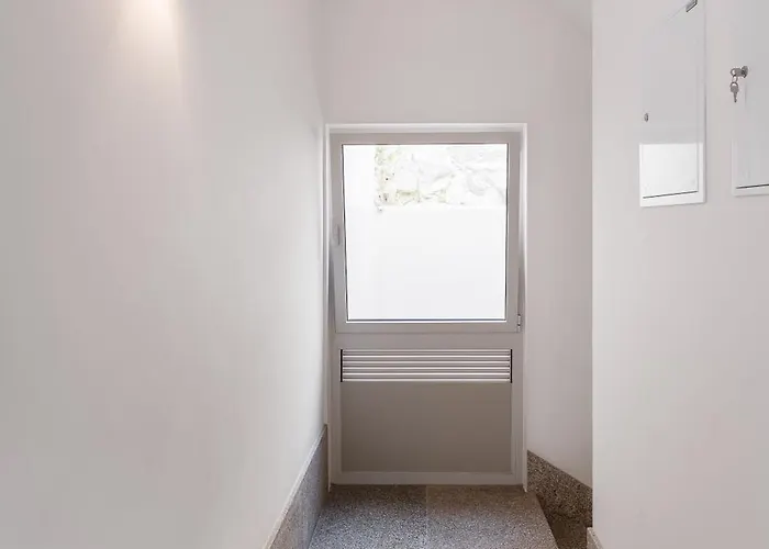 Bonjardim - Modern Garden Duplex M 포르투
