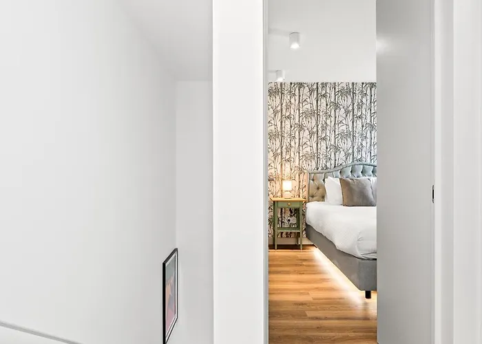 Bonjardim - Modern Garden Duplex M 포르투