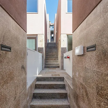 Bonjardim - Modern Garden Duplex M Apartment Porto