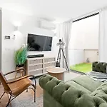 Bonjardim - Modern Garden Duplex M *