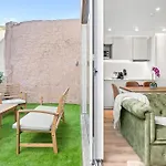 Bonjardim - Modern Garden Duplex M *