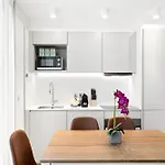 Lejlighed Bonjardim - Modern Garden Duplex M *