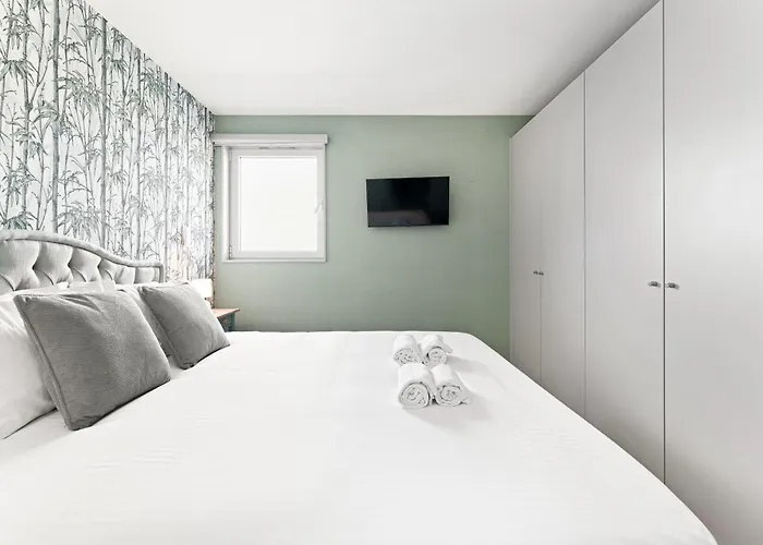 Bonjardim - Modern Garden Duplex M *